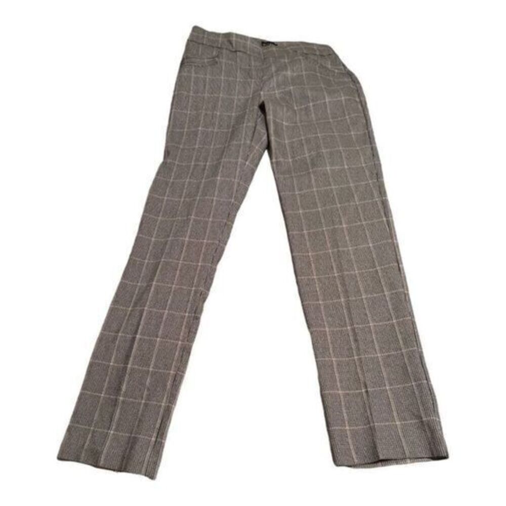 Soho apparel pants
